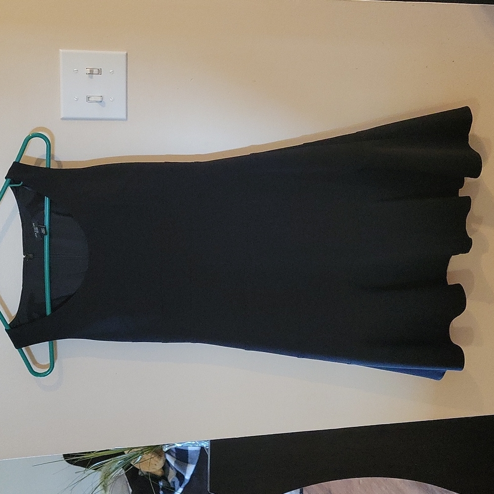 Any Taylor Black Knee Length Dinner Dress